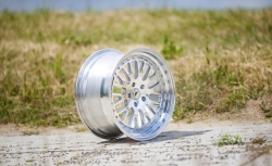 Japan Racing JR10 18x9,5 ET40 Blank Full Polished